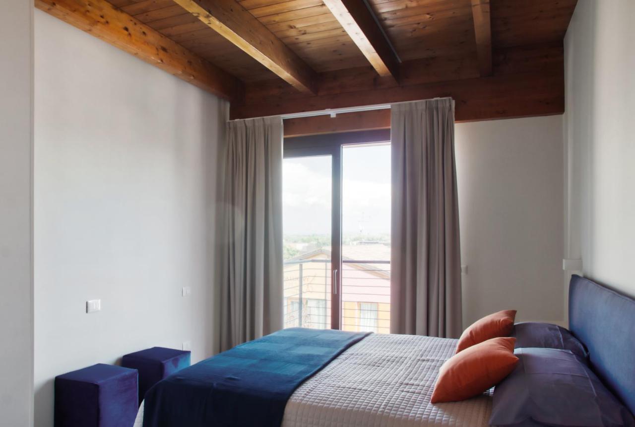 Apartamento Residenza Puoti Peschiera del Garda Exterior foto