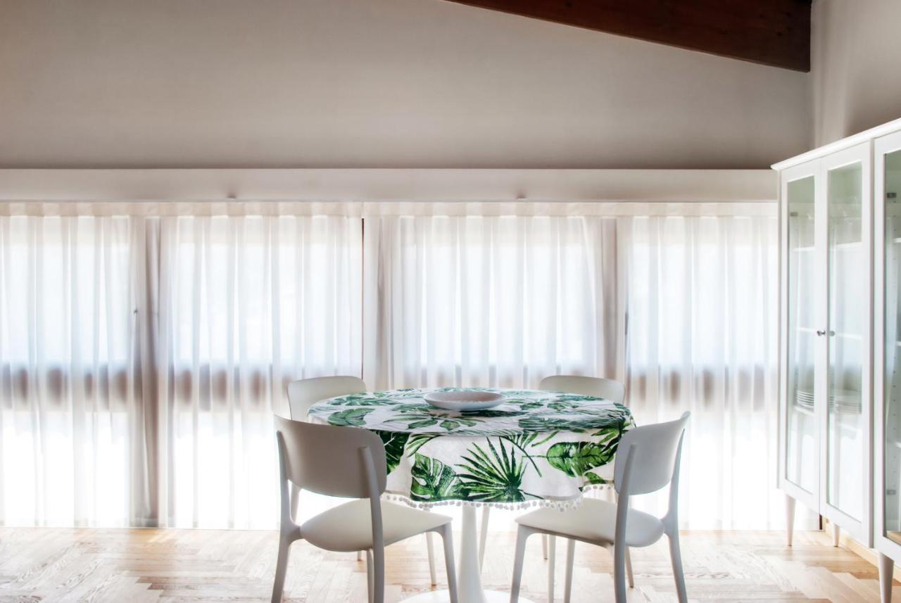 Apartamento Residenza Puoti Peschiera del Garda Exterior foto