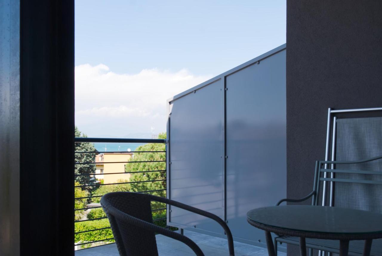 Apartamento Residenza Puoti Peschiera del Garda Exterior foto
