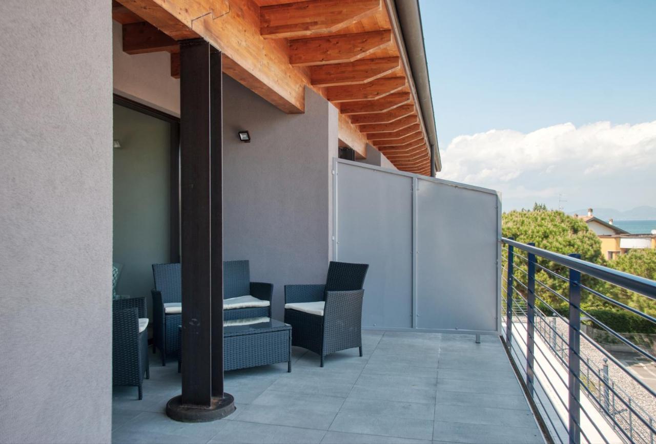 Apartamento Residenza Puoti Peschiera del Garda Exterior foto